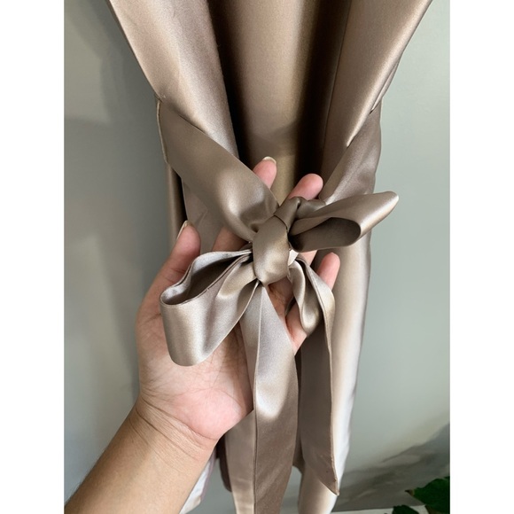 Amanda Uprichard Beige Satin High Neck Dress - Picture 7 of 11